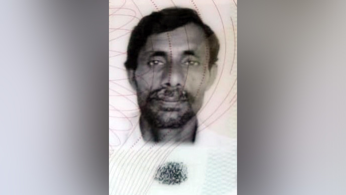 ফেনী সীমান্ত থেকে বাংলাদেশিকে ধরে নিয়ে গেল বিএসএফ