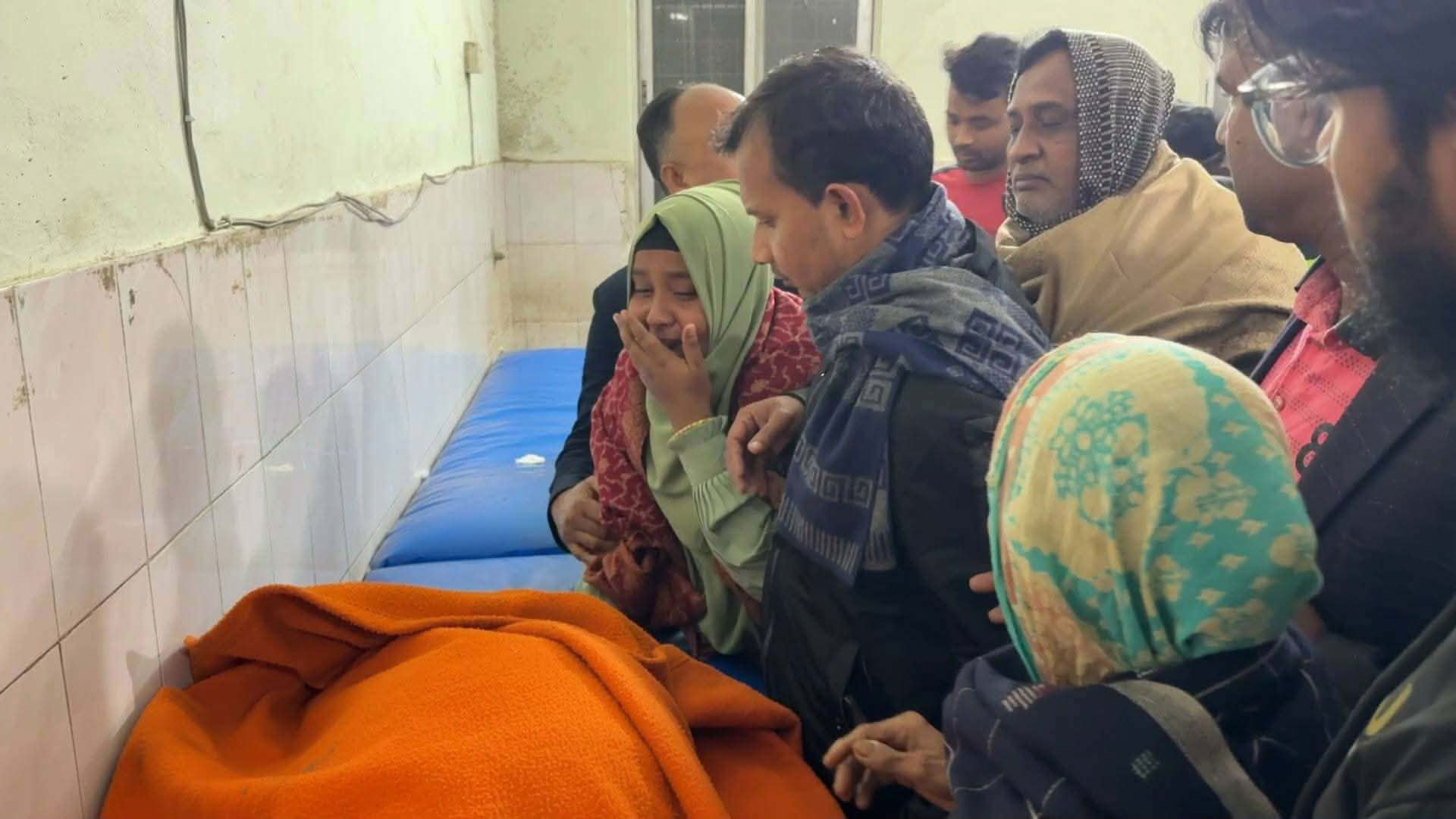 ব্যবসায়ীকে গুলি করে হত্যা, তুচ্ছ বিরোধে পরিকল্পিত হামলার অভিযোগ