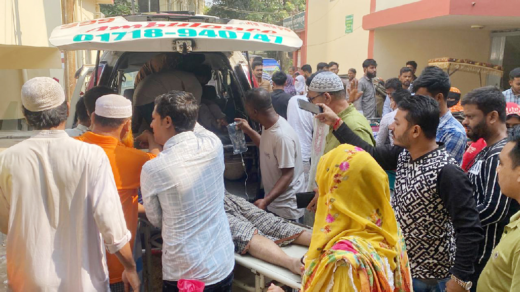 ভূমিকম্পের কেন্দ্রস্থল নরসিংদীতে ৩ জনের মৃত্যু, আহত শতাধিক