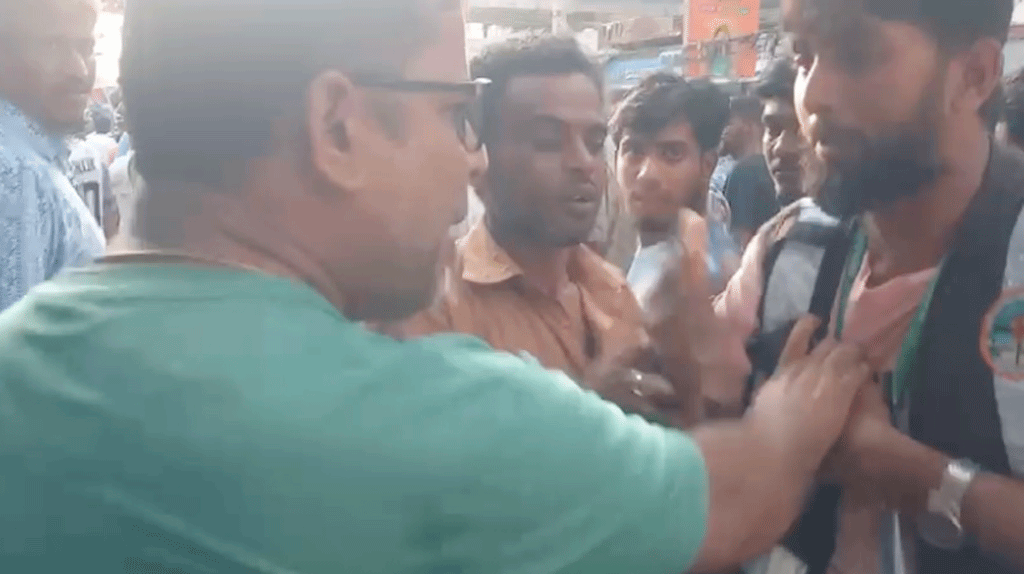 বিএনপির মিছিল থেকে স্বেচ্ছাসেবকদের ওপর হামলার অভিযোগ