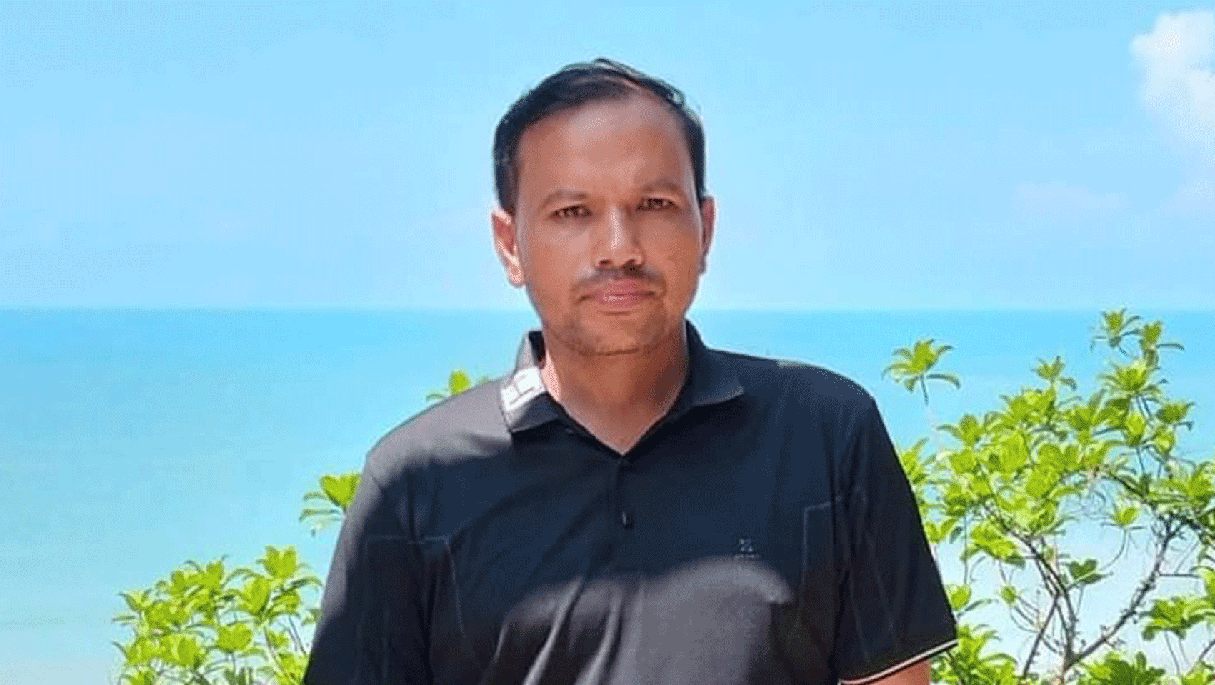 আড়াইহাজারে বিএনপি নেতাকে কুপিয়ে হত্যা, সড়ক অবরোধ ভাঙচুর