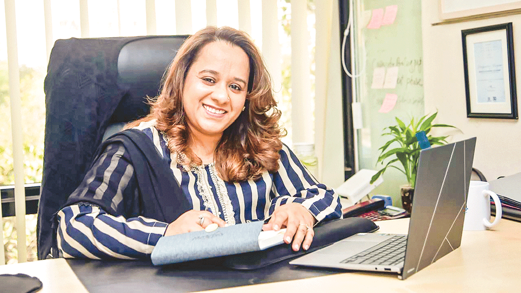 নতুনদের অগ্রাধিকার দেয় রেনেটা