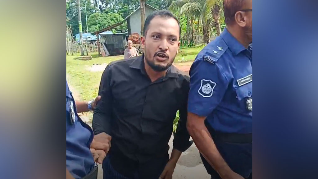 নাশকতা সৃষ্টির চেষ্টার অভিযোগে পিবিপ্রবির কর্মচারী আটক