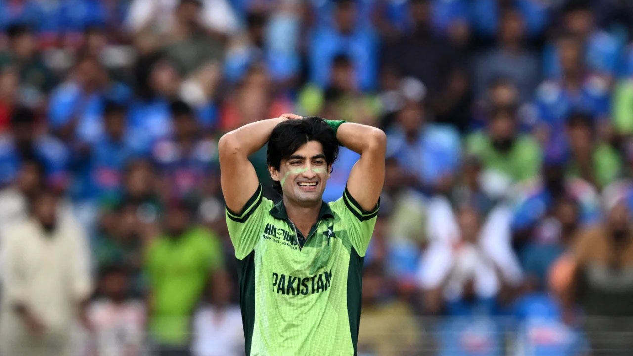 পাকিস্তানি ক্রিকেটারের আইডি ‘হ্যাক’ করে নারী মুখ্যমন্ত্রীকে নিয়ে বিতর্কিত পোস্ট