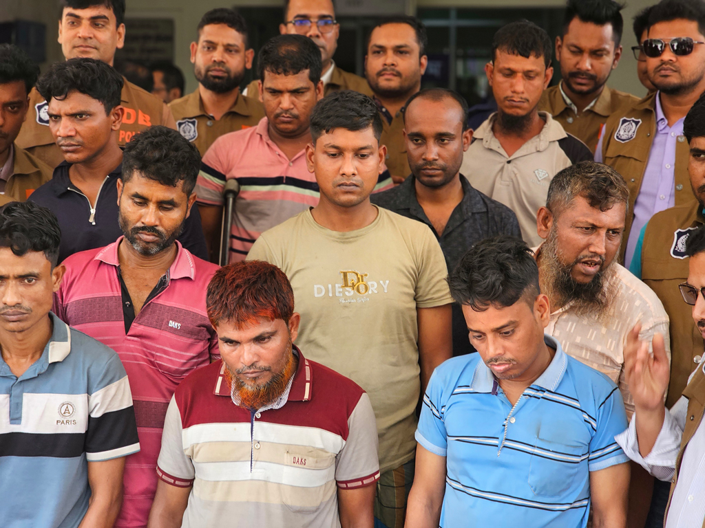 কারাগারে বসে পাওয়ার গ্রিডে ডাকাতির পরিকল্পনা, গ্রেপ্তার ১৩