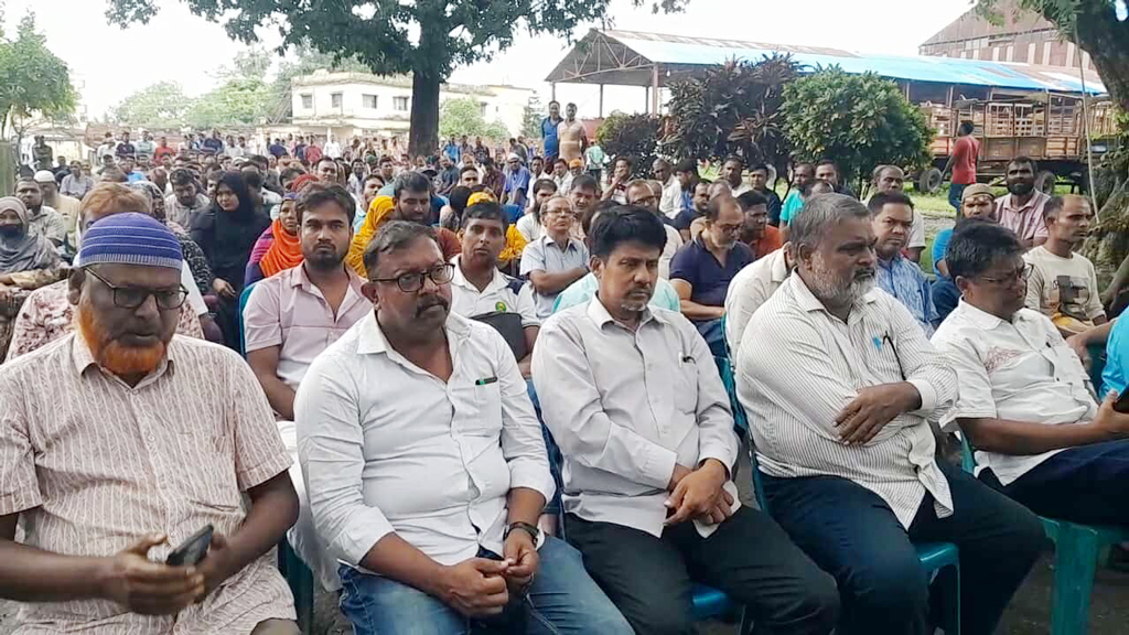 ৭ দফা দাবিতে নবেসুমি শ্রমিকদের গেট মিটিং
