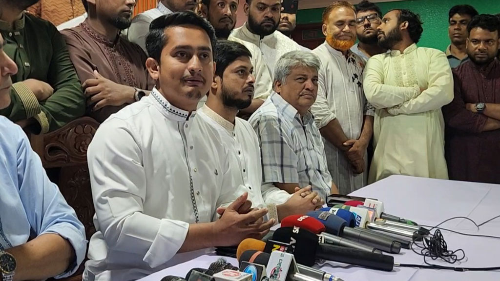এনসিপি শাপলা প্রতীকেই নির্বাচনে অংশ নেবে, অন্য কোনো অপশন নেই: সারজিস আলম