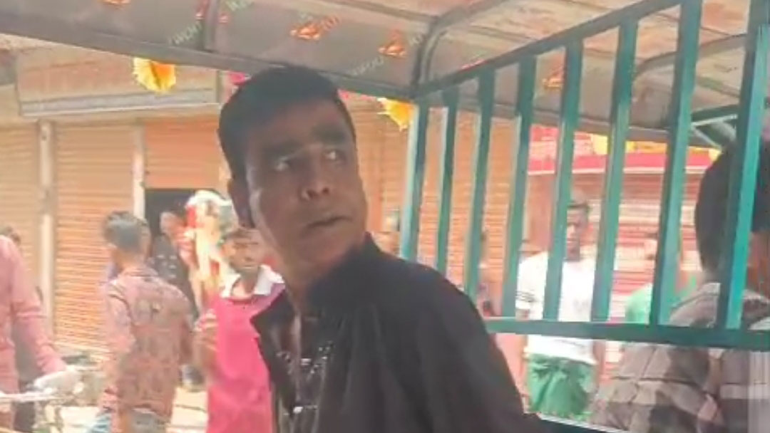 মোহনগঞ্জে মোটরসাইকেল স্ট্যান্ডে চাঁদার দাবিতে হামলা, আটক ১