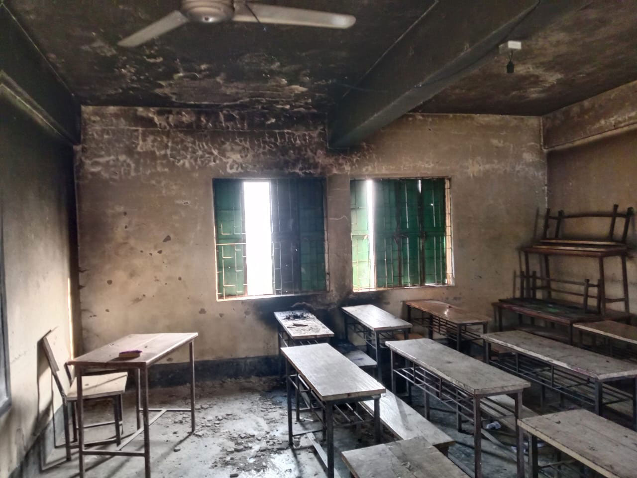 নেত্রকোনায় চার ভোটকেন্দ্রসহ পাঁচ বিদ্যালয়ে আগুন