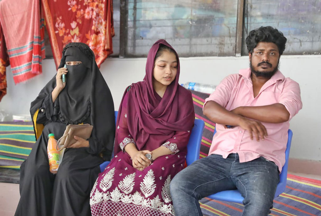 পায়ের নূপুর দেখে মেয়ের লাশ শনাক্ত করলেন বাবা