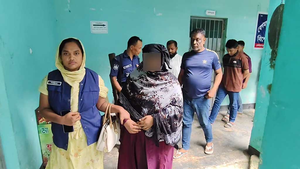 ভাড়া বাসায় তরুণীদের আটকে রেখে বানাতেন পর্ন ভিডিও, দুই ছেলেসহ দম্পতি গ্রেপ্তার