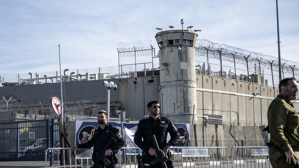 দুই বছরে ইসরায়েলি কারাগারে নির্যাতনে নিহত অন্তত ৯৮ ফিলিস্তিনি, গুমের শিকার বহু