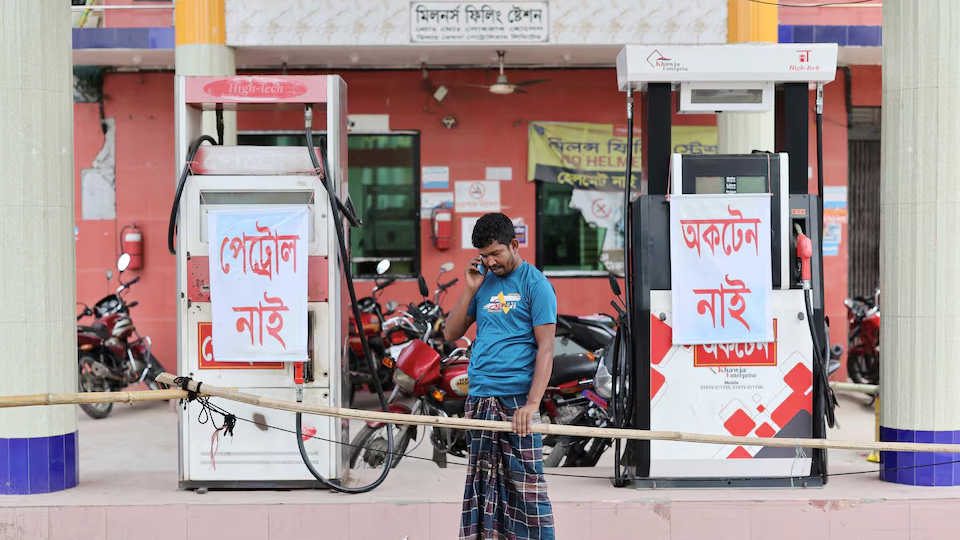 যুদ্ধের প্রভাবে ডিজেল সংকট: সেচ নিয়ে বিপাকে বাংলাদেশের কৃষক