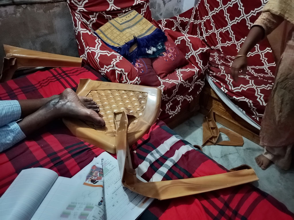 শ্রমিক লীগ নেতাকে ধাওয়ার সময় ওলামা দলের নেতার দোকান-বাড়ি লুট, অভিযোগ ছাত্রদলের বিরুদ্ধে