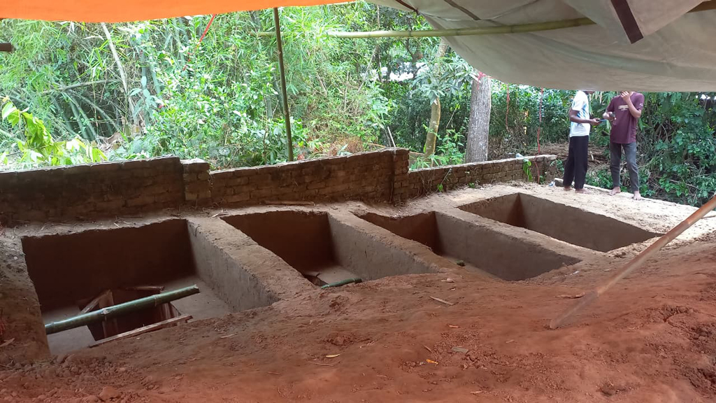ওমানে একই গাড়িতে ৪ ভাইয়ের মৃত্যু, পাশাপাশি কবরে শায়িত হবেন তাঁরা