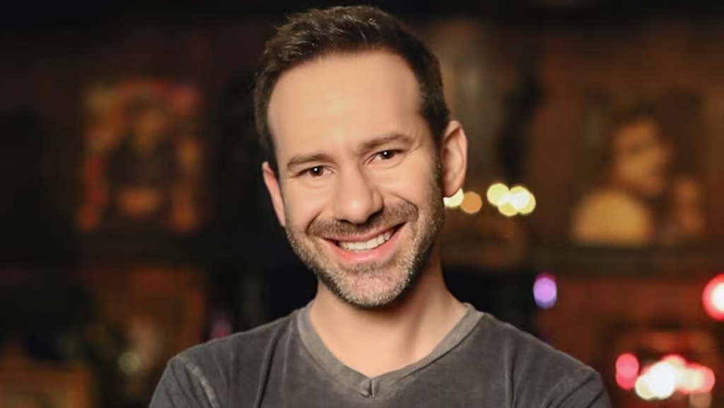 ওনলিফ্যানসের মালিক রাদভিনস্কির মারা গেছেন, রেখে গেছেন বিপুল সম্পত্তি