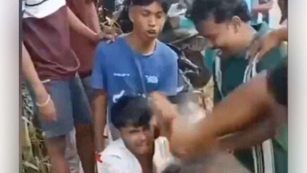 ওডিশায় ‘বাংলাদেশি’ আখ্যা দিয়ে পশ্চিমবঙ্গের মুসলিম তরুণকে পোড়ানোর চেষ্টা, ‘জয় শ্রীরাম’ বলে রক্ষা