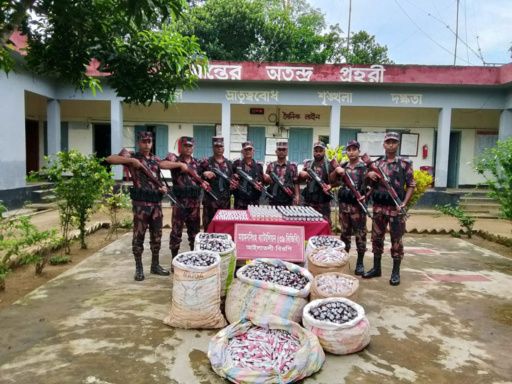 হালুয়াঘাট সীমান্তে ২৭ লাখ টাকার ভারতীয় ওষুধ জব্দ