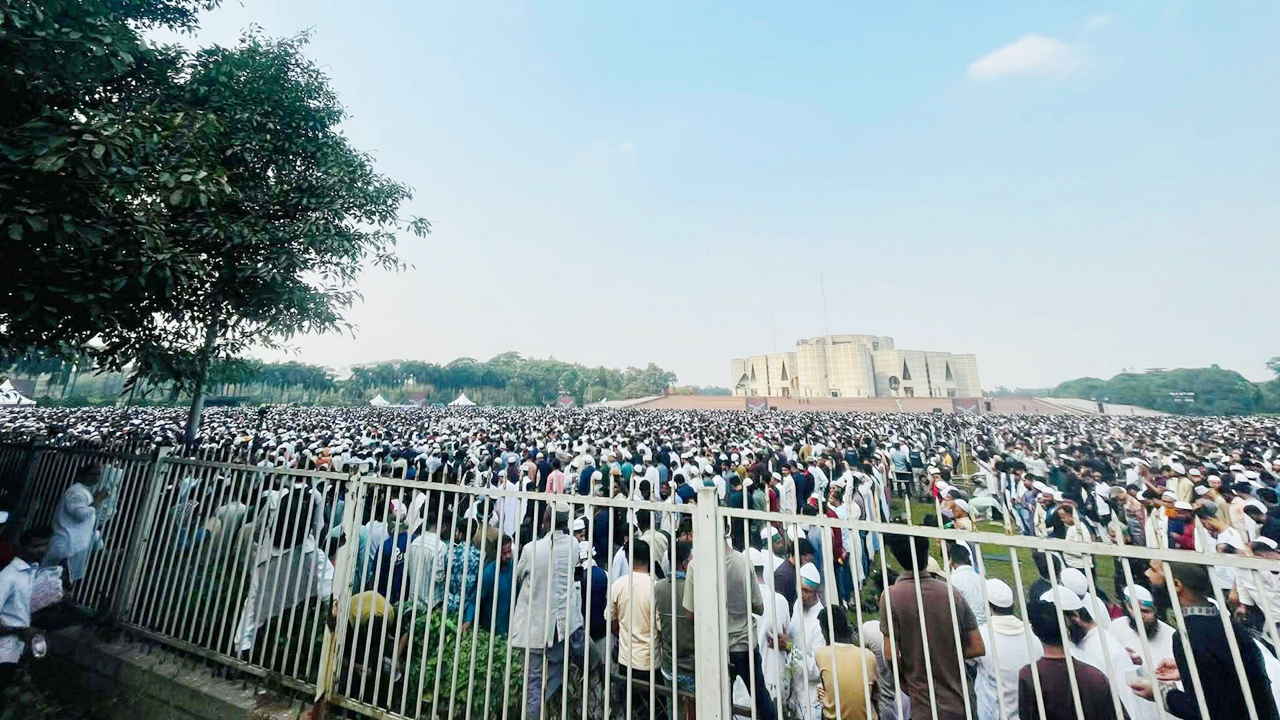 ওসমান হাদির জানাজা সম্পন্ন, অংশ নিল লাখো জনতা