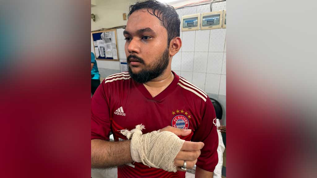 ওসমানী মেডিকেলে রোগীর স্বজন ও ইন্টার্ন চিকিৎসকদের সংঘর্ষে আহত ১৫, অনির্দিষ্টকালের কর্মবিরতি