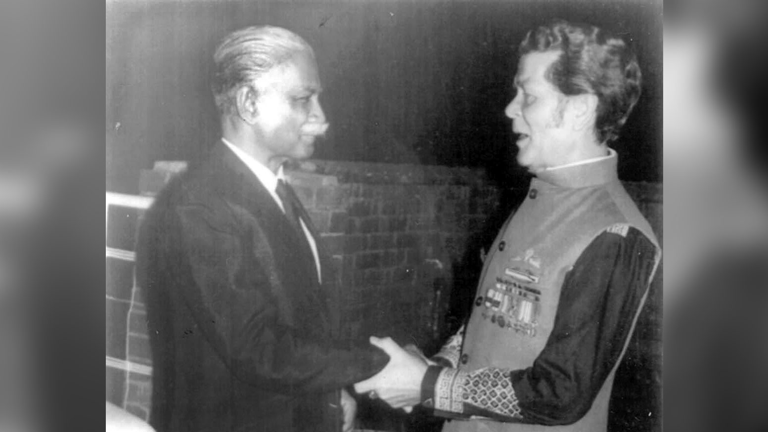মুক্তিযোদ্ধা নিয়ে বিভ্রান্তি ও একজন বিদেশি বীর প্রতীক