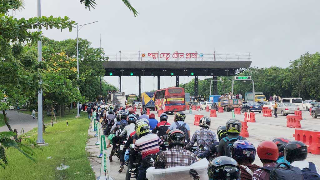 পদ্মা সেতুতে সর্বোচ্চ টোল আদায়ের মাইল ফলক