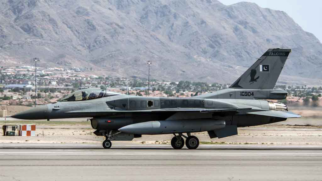 যুক্তরাষ্ট্র থেকে এফ–১৬ যুদ্ধবিমানের উন্নত প্রযুক্তি কিনল পাকিস্তান