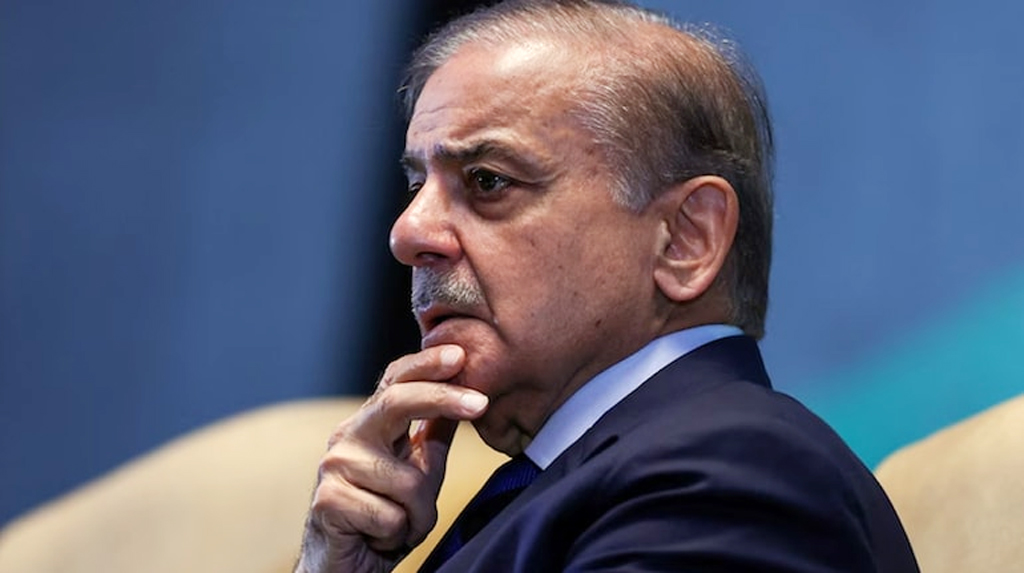 যুদ্ধবিরতি লঙ্ঘনের খবর পেয়ে সবাইকে শান্ত থাকার আহ্বান শাহবাজ শরিফের