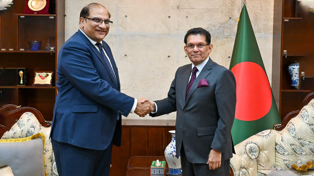 পররাষ্ট্রমন্ত্রীর সঙ্গে সাক্ষাতে সম্পর্ক জোরদারের প্রত্যাশা পাকিস্তান হাইকমিশনারের