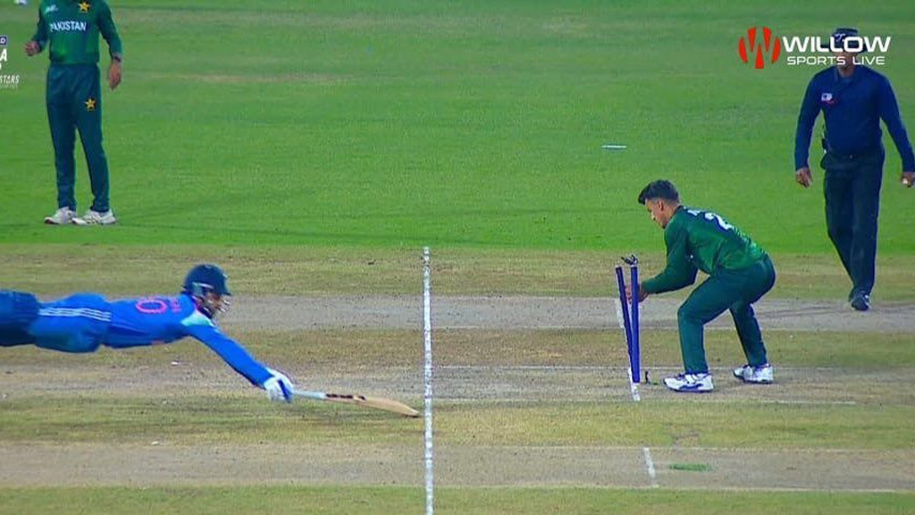 ভারত-পাকিস্তান ম্যাচে বিতর্কিত আম্পায়ারিংকে ‘তামাশা’ বলছেন জুনায়েদ খান