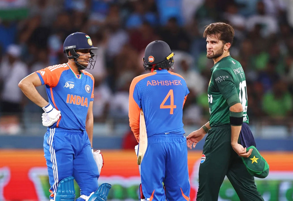 ফাইনালে ভারতকে হারানোর টোটকা দিলেন পাকিস্তান কোচ