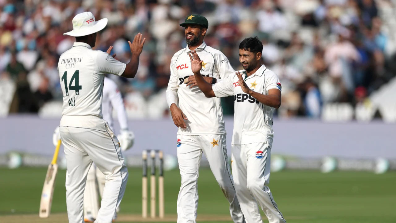 পাকিস্তানকে এখন ভাঙতে হবে ৪২ বছরের পুরোনো রেকর্ড