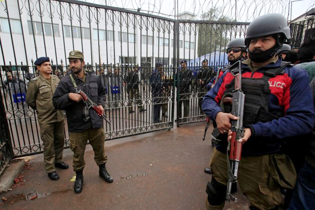 ৮ মাসে পাকিস্তানের এক প্রদেশেই পুলিশের হাতে নিহত ৯০০, কিন্তু কেন