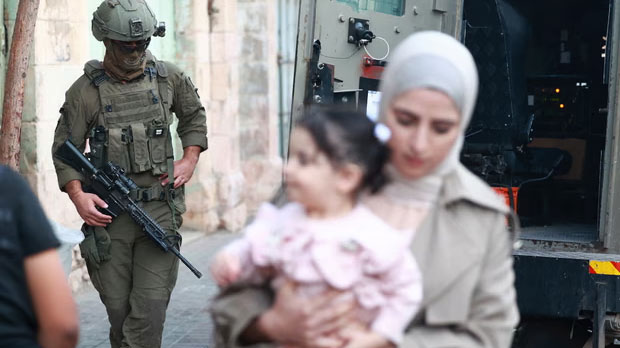 পশ্চিম তীরে ফিলিস্তিনিদের বাস্তুচ্যুত করতে যৌন নির্যাতনকে হাতিয়ার করেছে ইসরায়েল: অনুসন্ধান