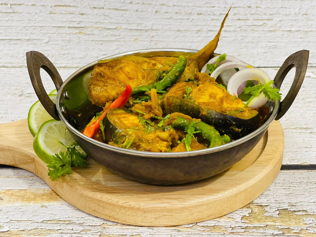 ছুটির দিনের হালকা খাবার ভাতের সঙ্গে লেবু পাঙ্গাস