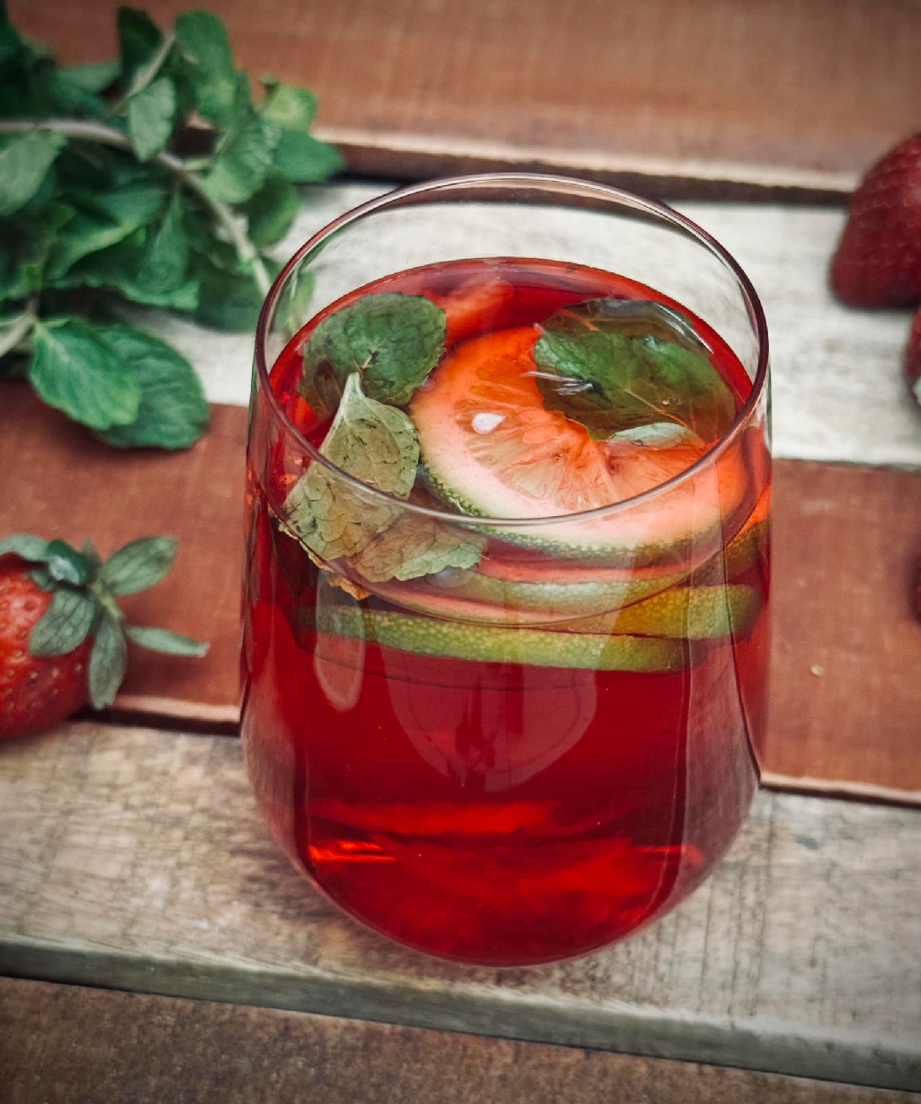 বর্ষবরণের পানীয় হোক স্ট্রবেরি লেমোনেড