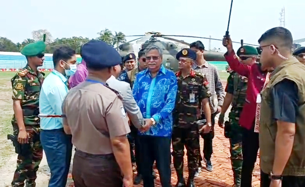 চারদিনের সফরে পাবনায় পৌঁছেছেন রাষ্ট্রপতি