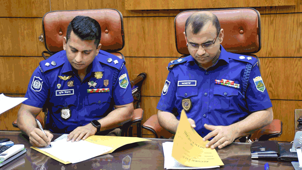 পাবনায় নতুন পুলিশ সুপার আবু আশ্রাফের দায়িত্ব গ্রহণ