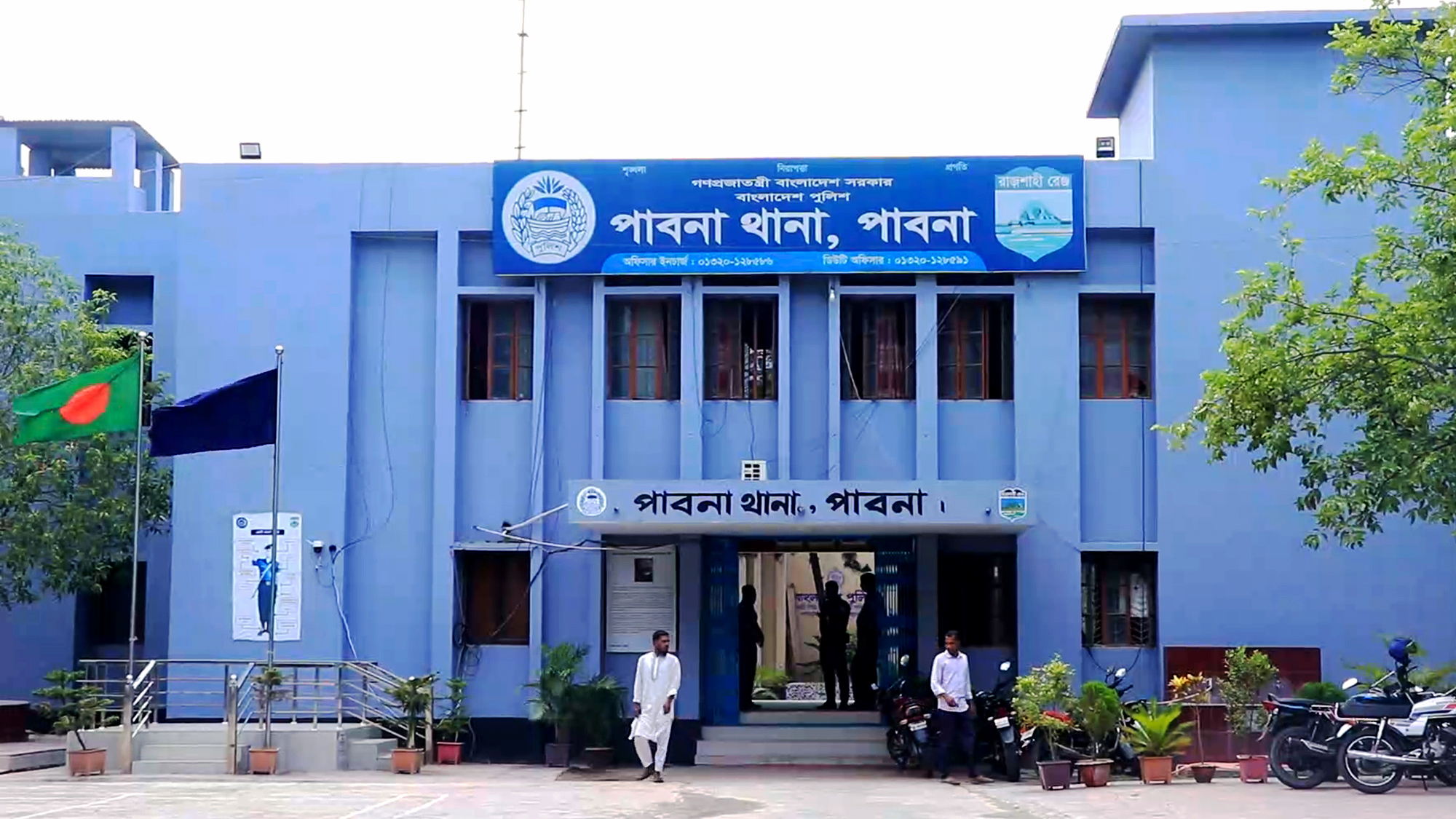 অভিমানে সীমান্তের পথে ৩ স্কুলছাত্রী, এসআইয়ের স্ত্রীর কৌশলে উদ্ধার
