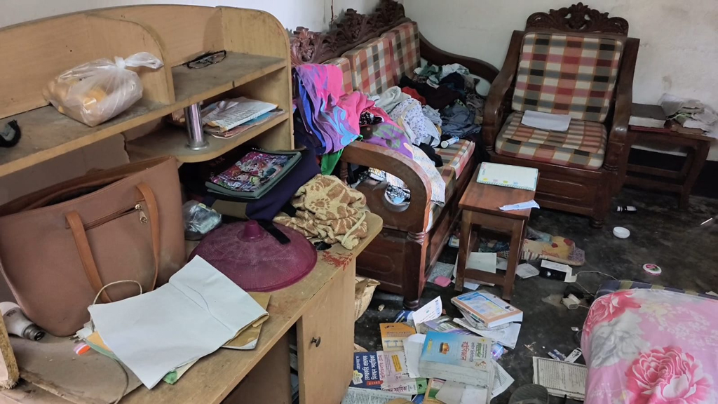 দাঁড়িপাল্লার নির্বাচনে অংশ নেওয়ায় পাবনায় হামলা-লুটপাটের অভিযোগ