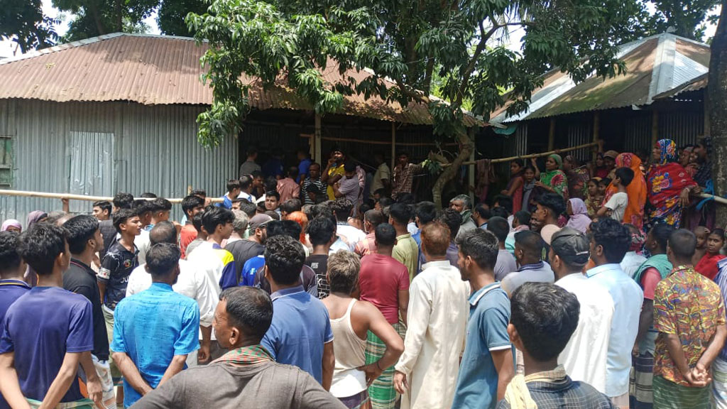 স্ত্রীকে মারধর, নিষেধ করায় বড় ভাইকে হাতুড়ি দিয়ে পিটিয়ে হত্যা