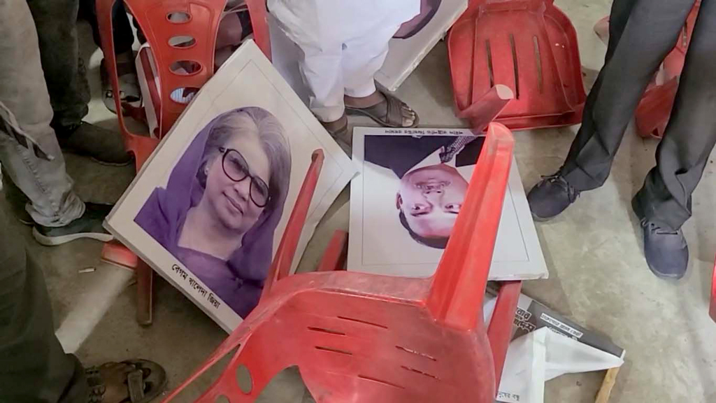 ধানের শীষের নির্বাচন করায় আ.লীগ কর্মীর বাড়ি ও বিএনপি অফিসে হামলা