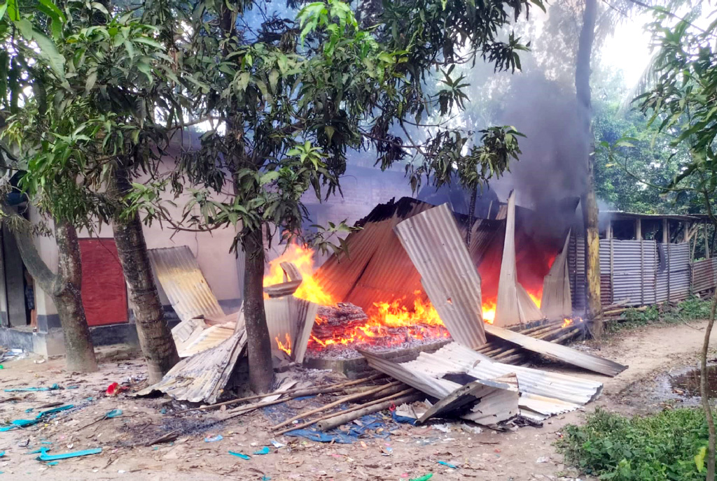 মসজিদ নির্মাণ নিয়ে সংঘর্ষে আহত ব্যক্তি মারা গেছেন