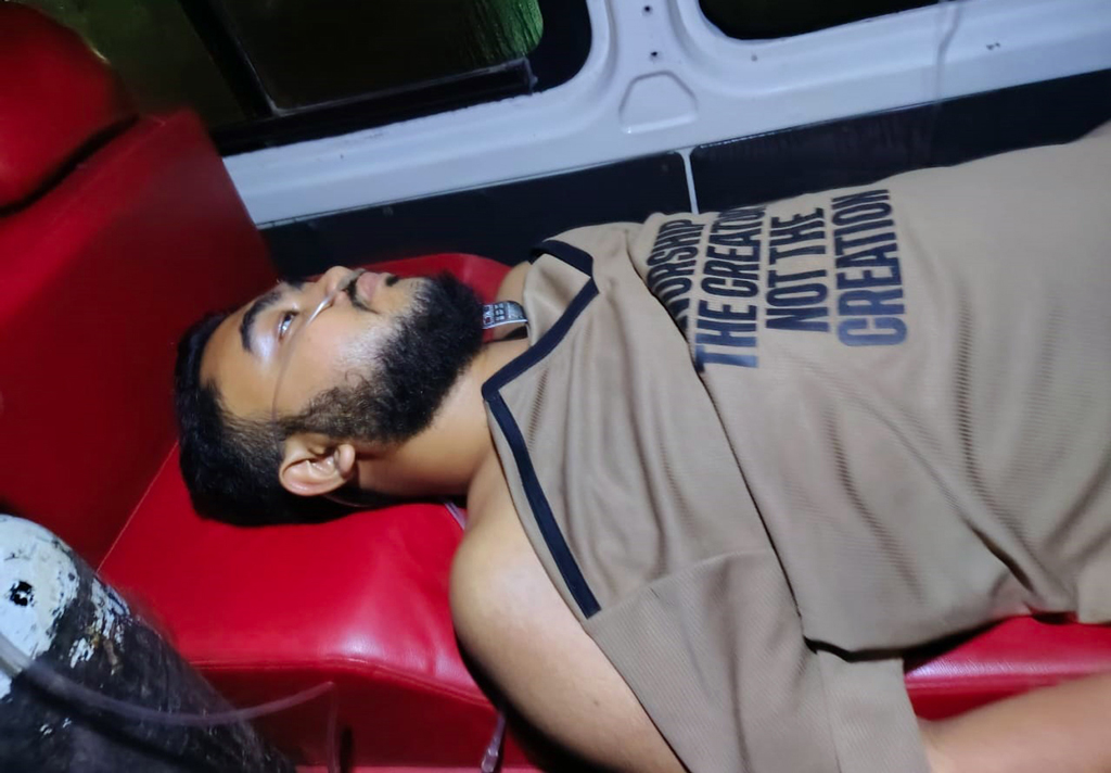 পাবিপ্রবির ফার্মেসি বিভাগে নবীন শিক্ষার্থীদের র্যাগিং, অসুস্থ হয়ে হাসপাতালে ভর্তি একজন