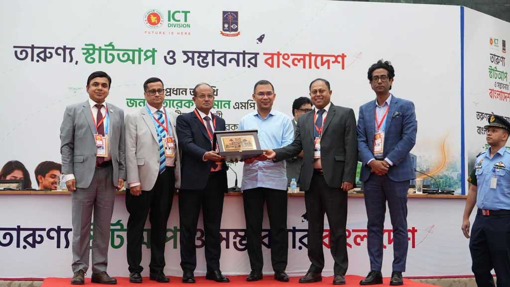 সরকার সর্বাত্মকভাবে তরুণ উদ্যোক্তাদের পাশে থাকবে: প্রধানমন্ত্রী