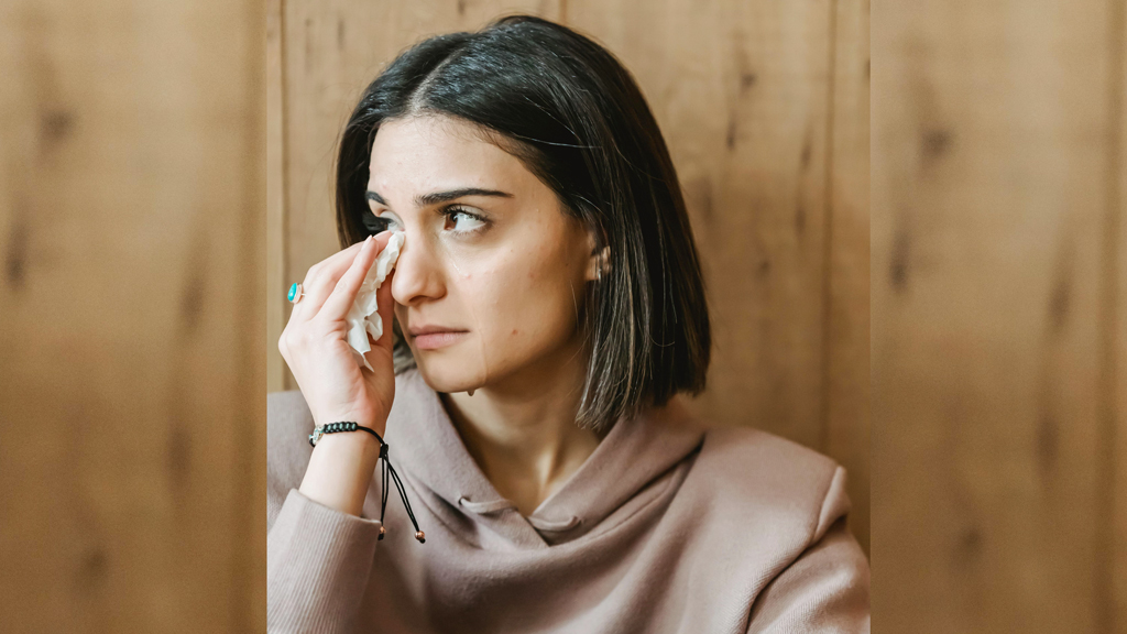 বিষণ্নতায় ভুগলে ওজন কমানো কঠিন হয় যেসব কারণে