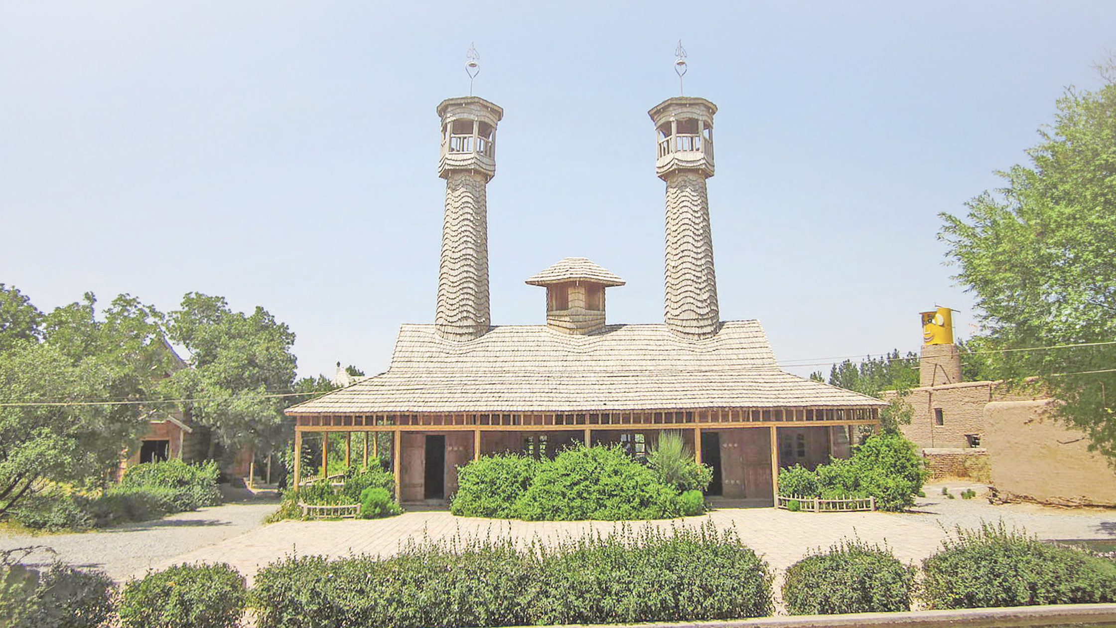 ইরানের কাঠের তৈরি ভিন্ন রকম মসজিদ