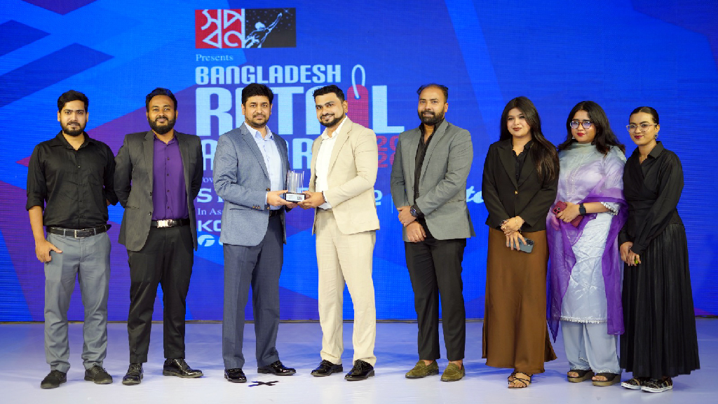 বাংলাদেশ রিটেইল অ্যাওয়ার্ডসে শ্রেষ্ঠত্বের স্বীকৃতি পেল ফুডি