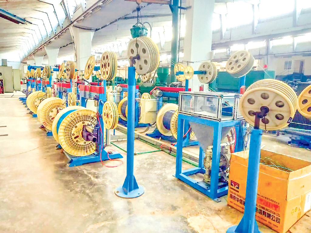 রাষ্ট্রায়ত্ত বিসিএসএল: বিদেশের বাজারে যাচ্ছে ফাইবার কেব্ল