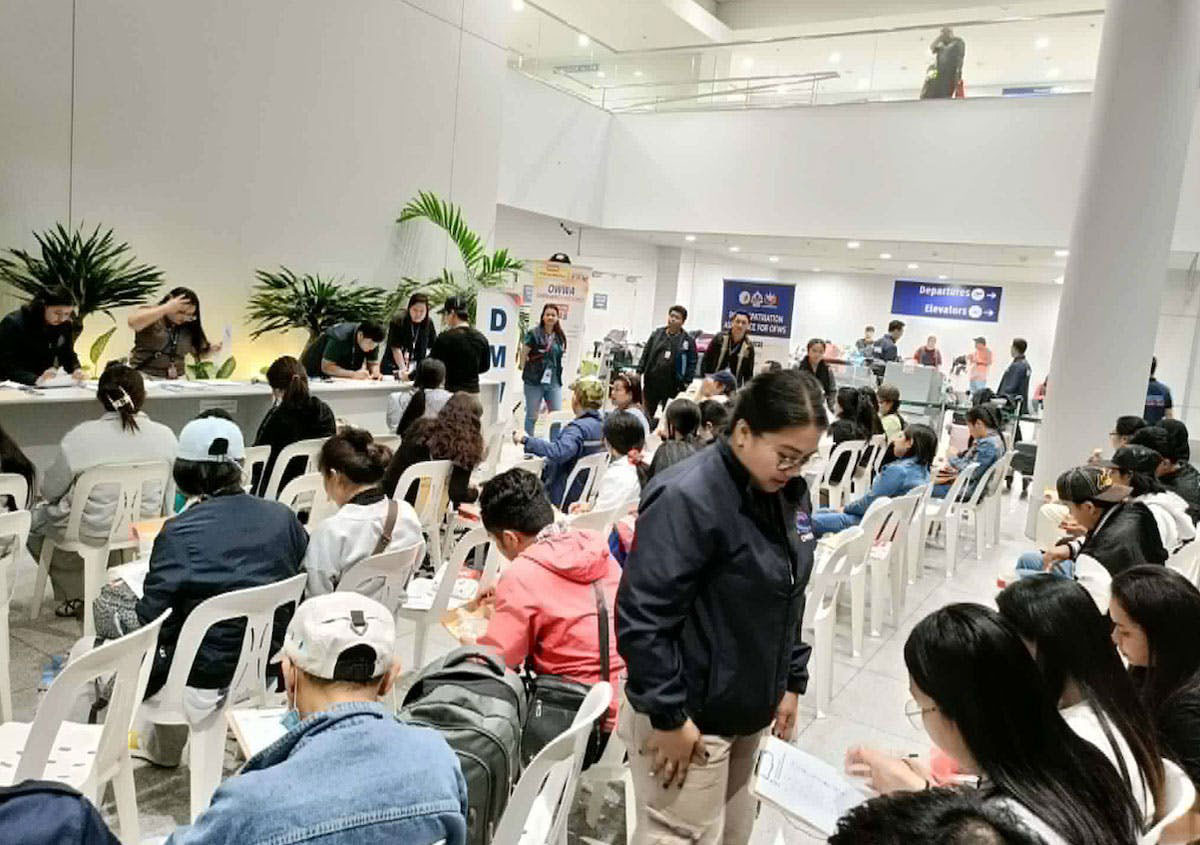 আটকা পড়েছেন ফিলিপাইনের মধ্যপ্রাচ্যগামী ৪০ হাজার শ্রমিক